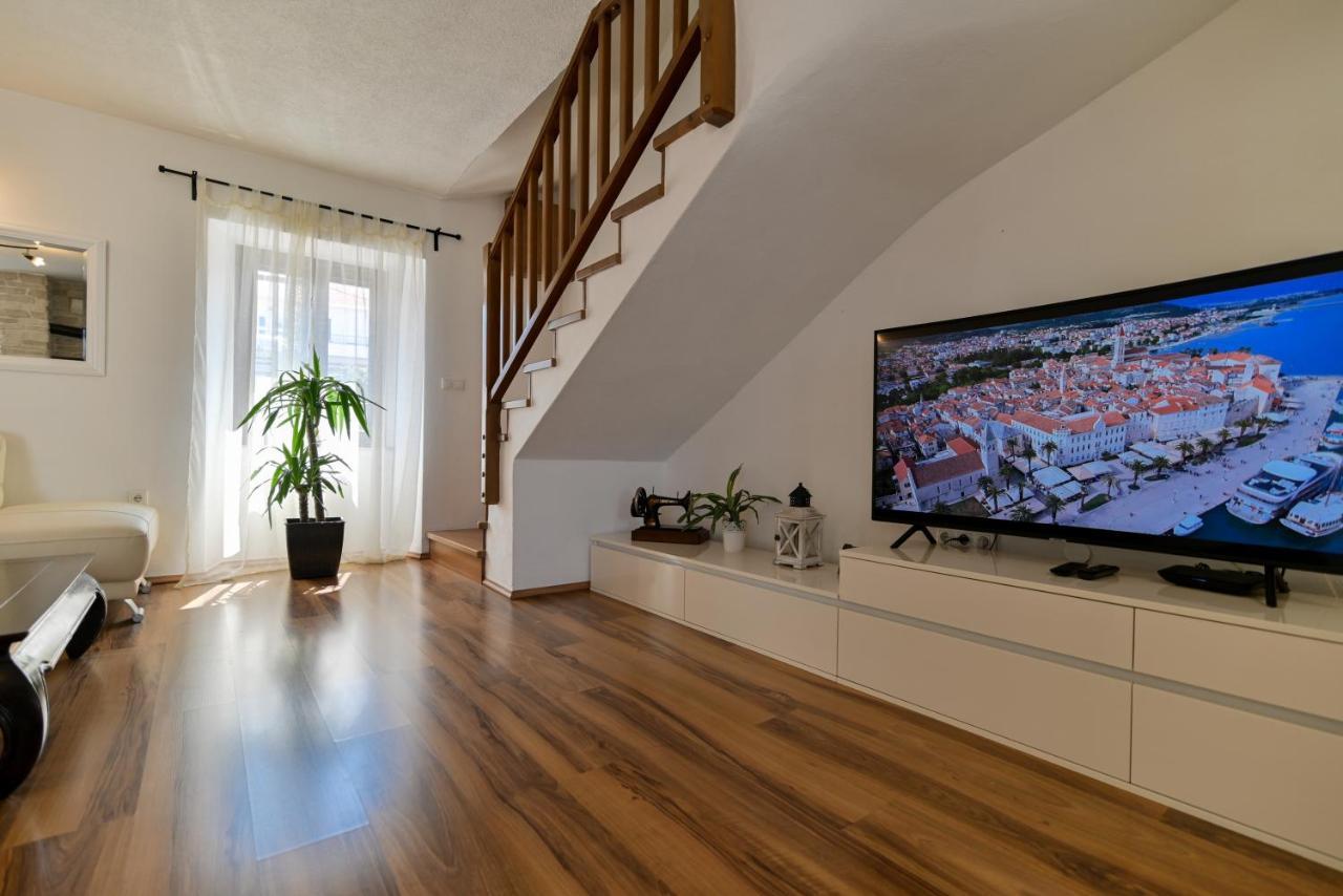 Apartman Ciciliani Trogir Exterior foto