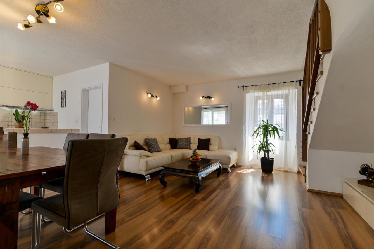 Apartman Ciciliani Trogir Exterior foto