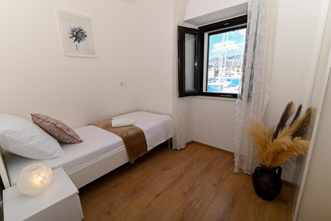 Apartman Ciciliani Trogir Exterior foto